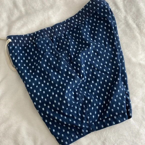 Old Navy navy blue white dotted print shorts - Picture 15 of 17